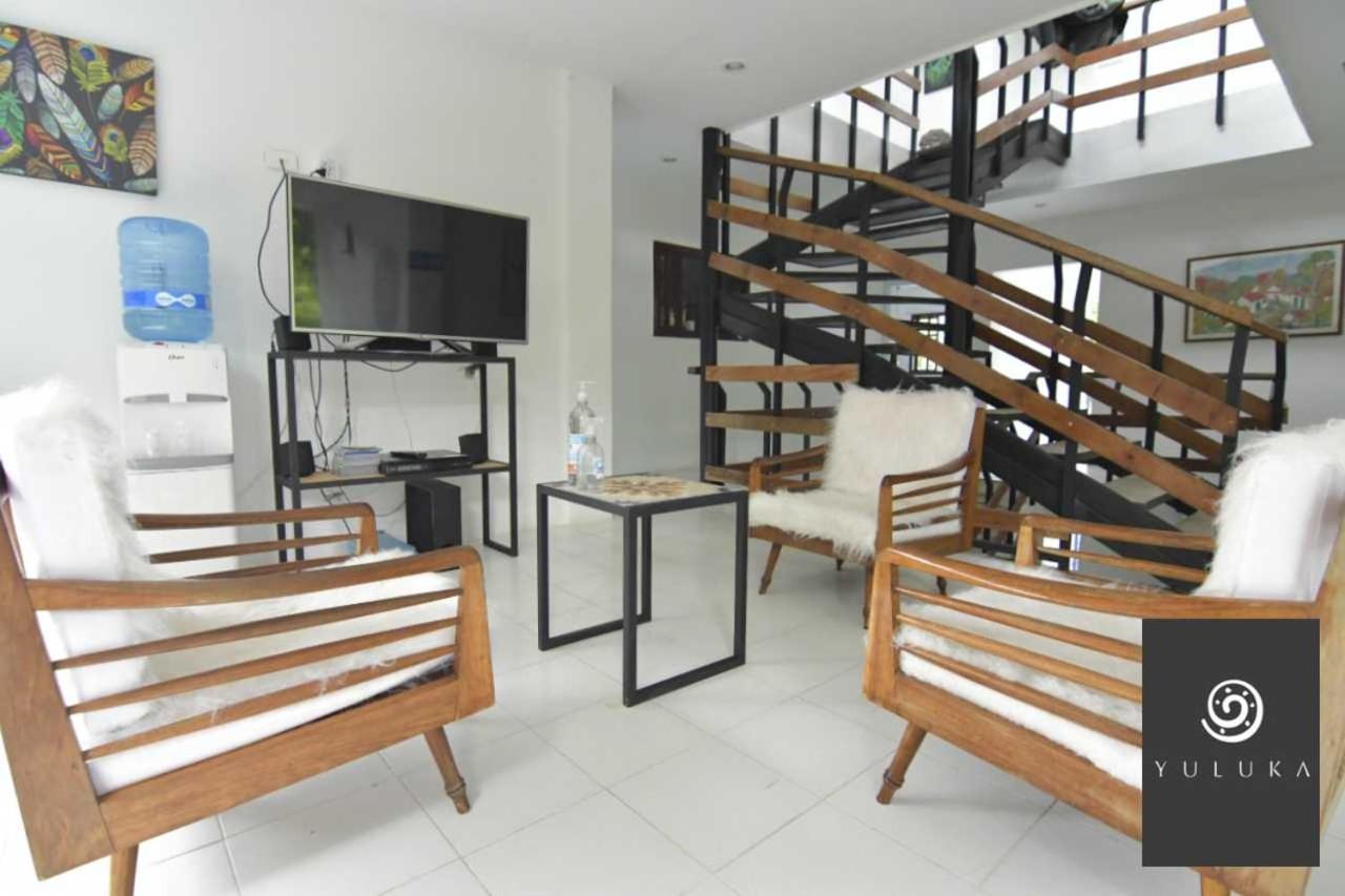 Yuluka Hostel Apulo Dış mekan fotoğraf